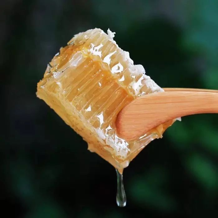 什么时候喝蜂蜜水好 土蜂蜜的价格 怎样用蜂蜜做面膜 如何养蜜蜂 洋槐蜂蜜价格