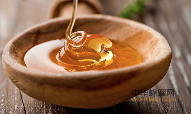 蜂蜜 蜂蜜的治疗效果 蜂蜜的作用 蜂蜜溶液