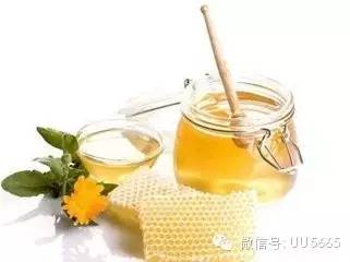 常水肿的人不宜吃蜂蜜 易加重湿气