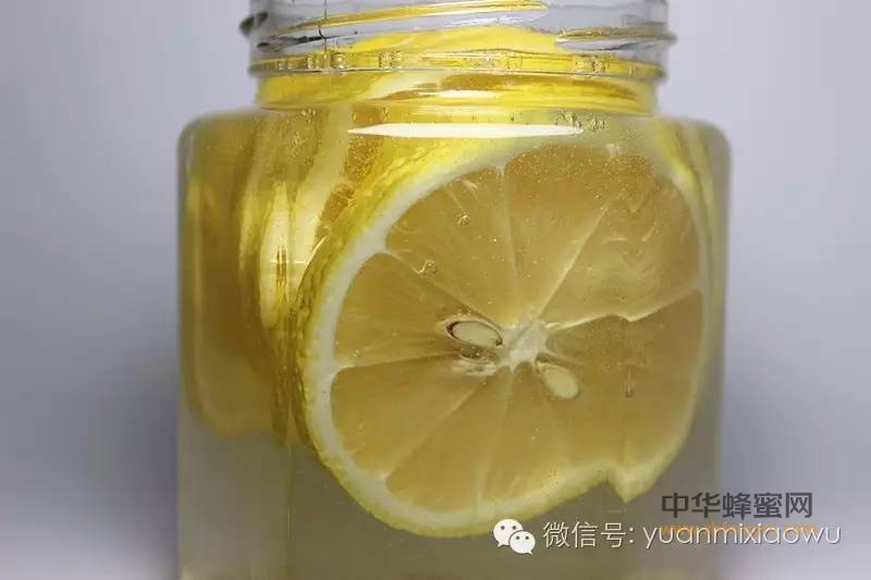 柠檬蜂蜜水什么时候喝最好？