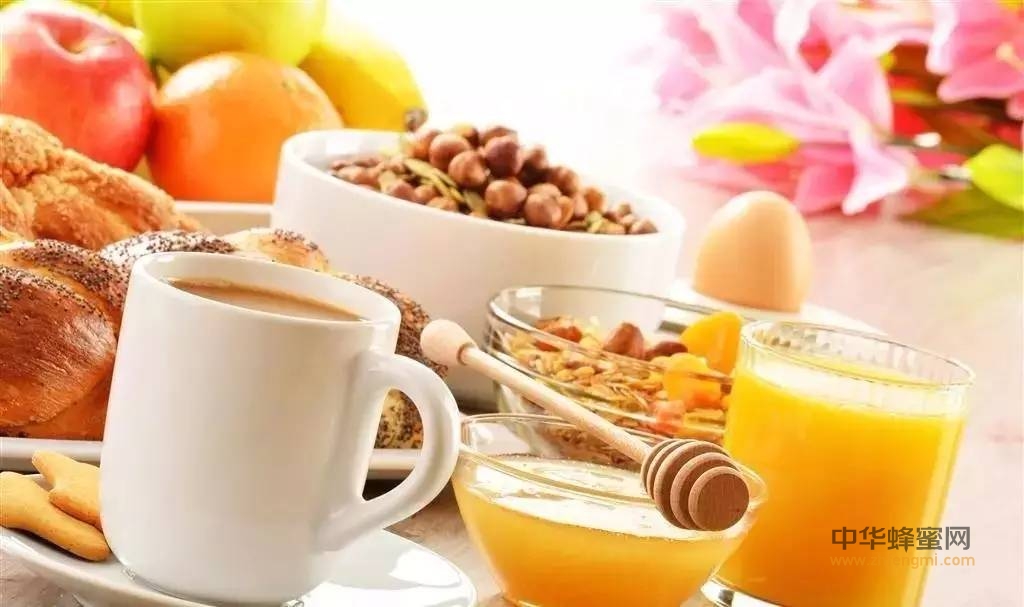 牛奶蜂蜜是最营养早餐饮品