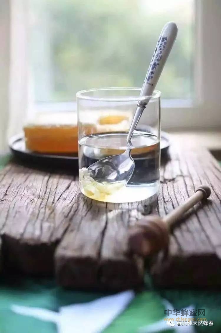 晨起一杯蜂蜜水真的能通便吗？喝了这么多，为啥没效果？