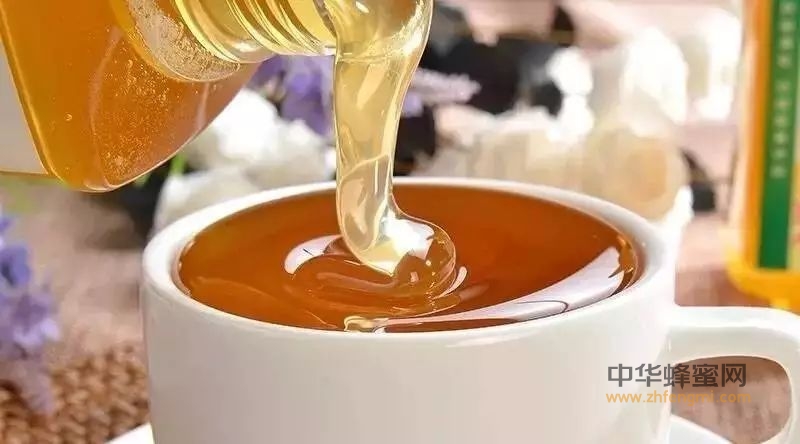喝蜂蜜水真的可以排毒吗