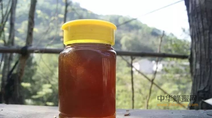 凉蜂蜜水清热，温蜂蜜水补脾
