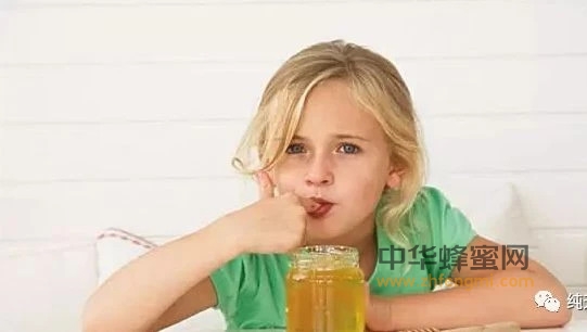 巧喝蜂蜜有助于孩子吸收营养
