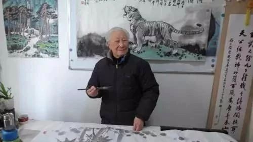 97岁老国师这样喝蜂蜜水，一喝就是40年！