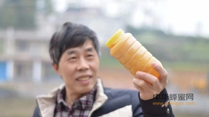 一瓶纯正的蜂蜜，对老人究竟有多重要？