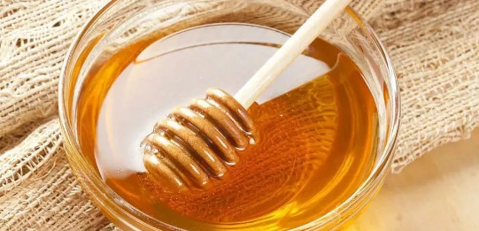 这蜜吃起来这么甜，会是纯蜂蜜吗？