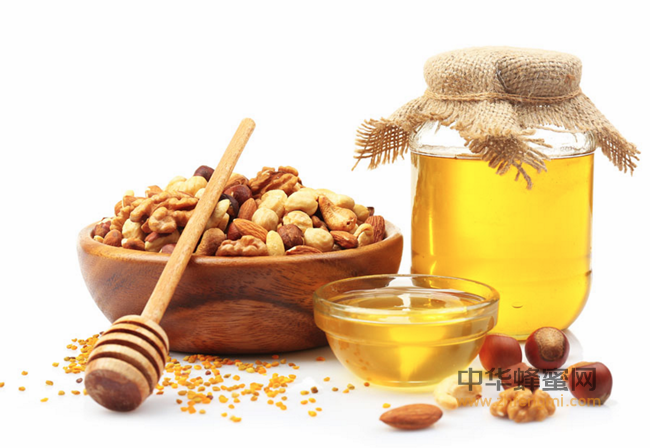 中医健康之路：蜂蜜搭配几种蔬菜汁，养生功效简直了！