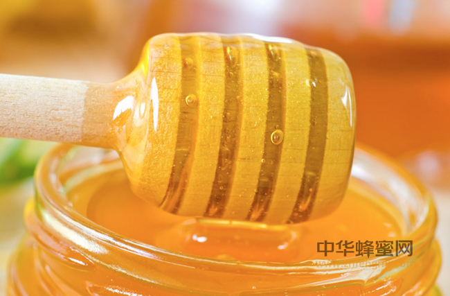 中午喝一杯蜂蜜水让你快速恢复精力