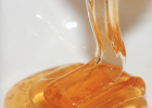 绿茶粉+蜂蜜 蜂蜜和陈醋 长痘可以喝蜂蜜水吗 蜂蜜用水晶瓶装怎么样 取蜂蜜的机器