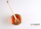 调配一壶蜂蜜水 白醋蜂蜜瘦身 蜂蜜什么时间喝 蒸玉米加蜂蜜 银蜂蜜