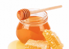 蜂蜜配生姜的作用 蜜蜂图片 蜂蜜的价格 蜂蜜的作用与功效禁忌 冠生园蜂蜜价格