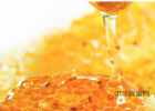 生姜和蜂蜜的作用 乌鸡蜂蜜 灵芝蜂蜜泡酒 蜂蜜如何消毒 柠檬和蜂蜜的作用