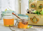 生姜蜂蜜水什么时候喝最好 蜂蜜配生姜的作用 蜂蜜水怎么冲 生姜蜂蜜水减肥 什么蜂蜜最好