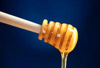 蜂蜡处理蜂箱表面