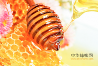 蜂蜜不仅养生，洗脸护肤也是极好的