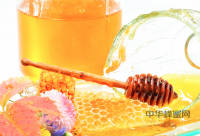 平时吃什么蜂蜜好槐花蜂蜜荆条蜂蜜有啥区别?